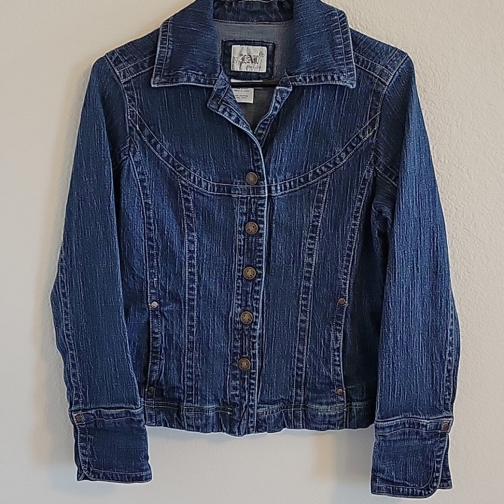 Denim jacket snap size medium LAL
